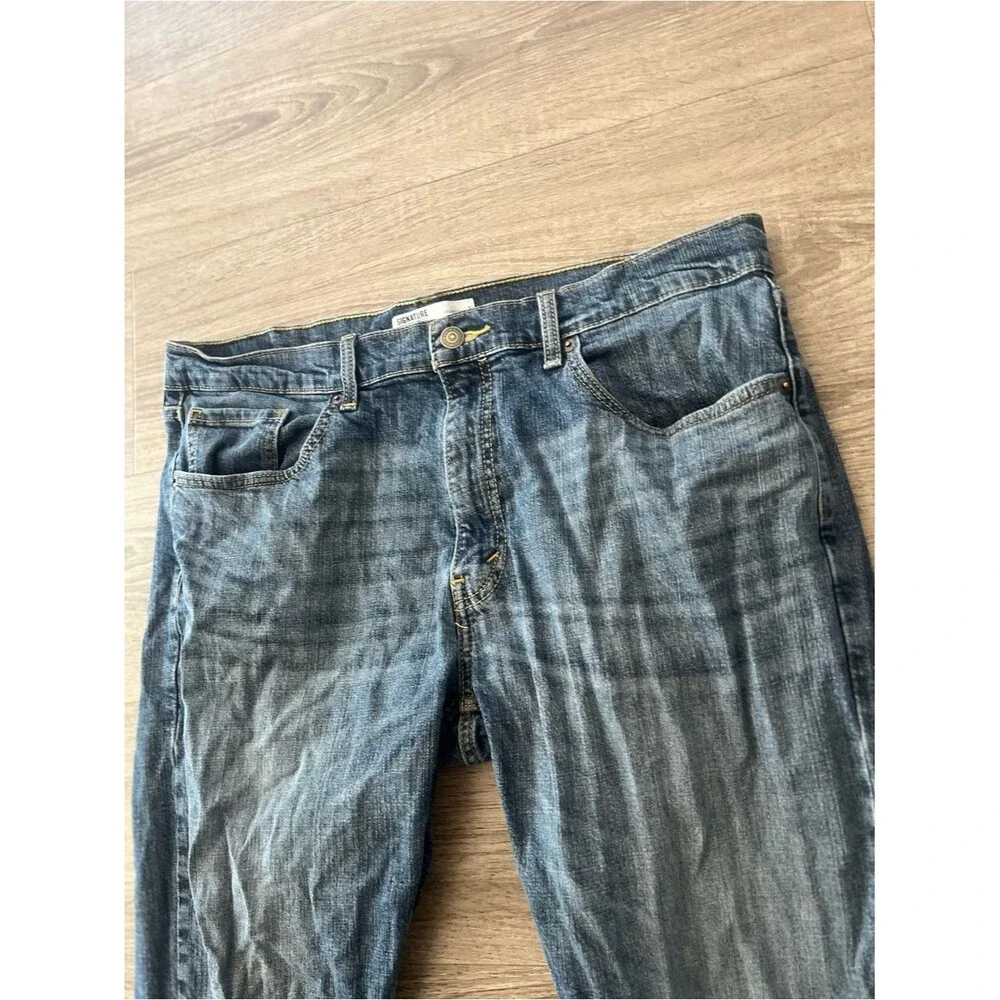 Signature Levi Strauss Jeans Mens 36x30 Relaxed Fit Stretch Denim Dark Wash